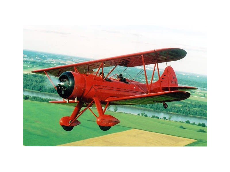 national-day-gift-ideas-vintage-biplane